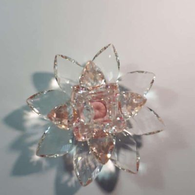 Krištálový brúsený lotosový kvet ružový 11 cm