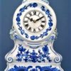 Cibulák – Krbové hodiny s ružami 28 cm – originálny cibuľový porcelán 1. akosť
